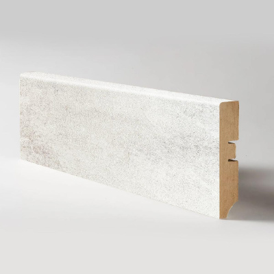 MDF_plintusa_4-5_A1_Beton Belyy